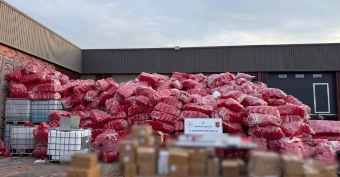 Antalya’da kaçak alkol operasyonu: 52 bin litre etil alkol ele geçirildi