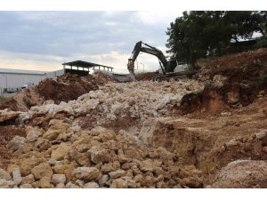 Kepez Belediyesi’nden doğa ile iç içe hayvan barınağı