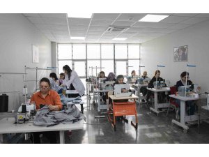 Mersin’de giyim üretim kurslarına büyük ilgi