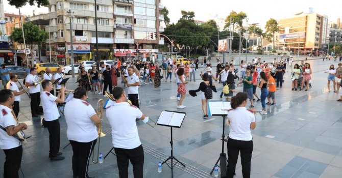 Müzik Şehrin Kalbinde