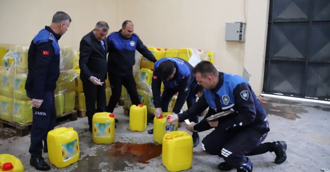 Yurt dışına yağ diye su göndereceklerdi