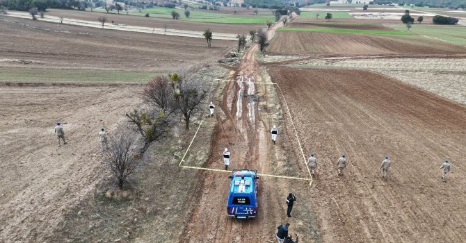 Kayıp baş cinayetinde şüpheliler olaydan sonra yeniden bölgeye dönmüş