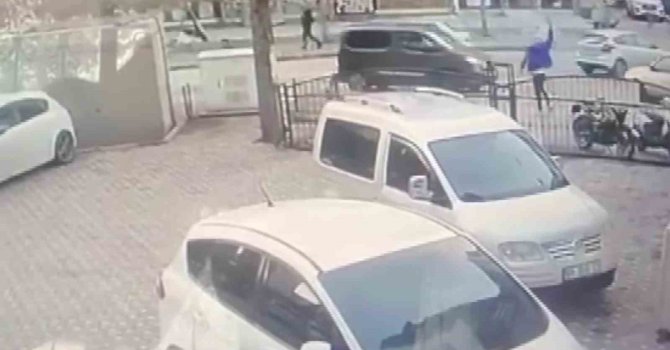 Havaya ateş açtı, trafik polisi yakaladı