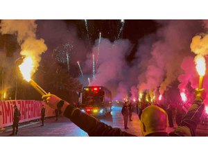 Galatasaray, Antalya’da Şampiyonlar Ligi müziğiyle karşılandı