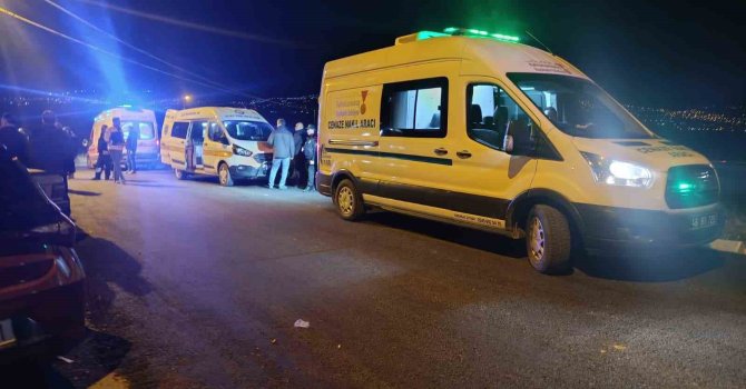 Kendisinden ayrılan kız arkadaşını evine girerken öldürdü