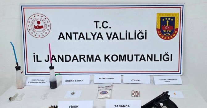 Antalya’da uyuşturucu operasyonu: 4 şüpheliye adli işlem