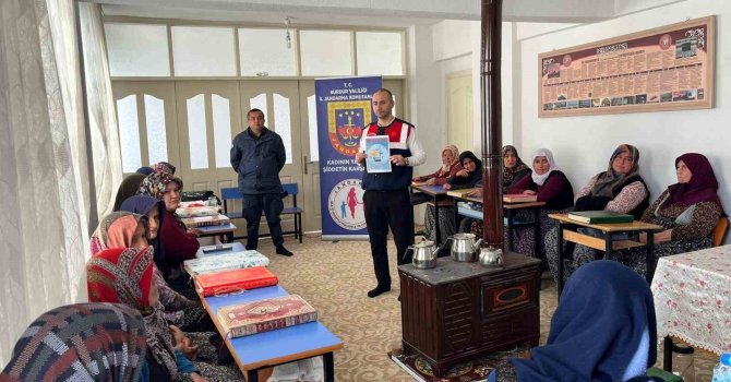 Burdur’da jandarma ekipleri tarafından bilgilendirme ve farkındalık eğitimi