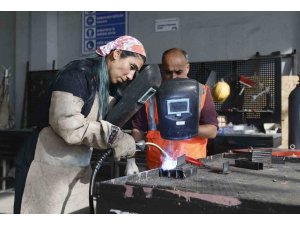 MERCEK’te çelik kaynak ustaları yetişiyor