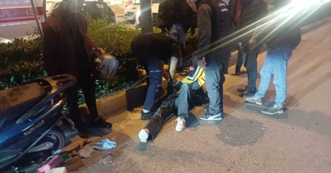 Kaza yaptığı motosikletini yaptıramadan tekrar kaza yaptı, yerde yaralı halde derdini anlattı