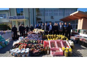 Tarsus’ta halk sağlığını tehdit eden on binlerce ürün toplatıldı