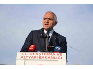 Bakan Ersoy: "Asdendos, Phaselis, Olympos ve özellikle Side antik kentlerinde yürüttüğümüz çalışmalarla tüm dünyanın gıpta ile baktığı bir noktaya geldik"