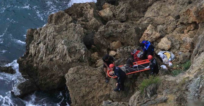 Falezlerde balık keyfi hastanede son buldu
