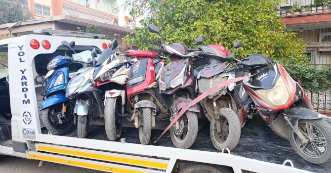 Adana’da neredeyse durdurulan her iki motosikletliden biri ceza yedi