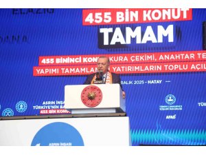 Cumhurbaşkanı Erdoğan: "Devletle milleti karşı karşıya getirmeye çalışanların hiçbirisi yok. Ama biz buradayız"