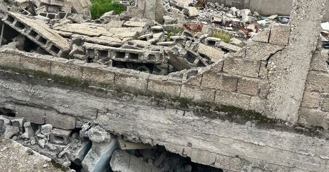 Kahramanmaraş’ta metruk ev çöktü