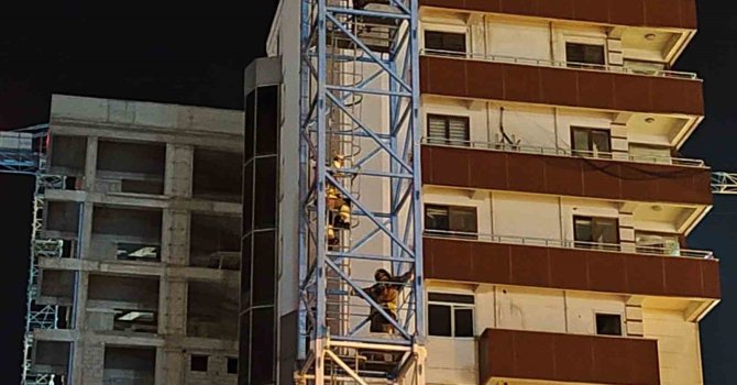 Vince çıkarak intihara kalkışan şahsı itfaiye vazgeçirdi