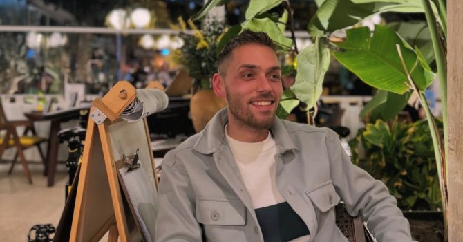 Lüks otomobil alt geçide çarptı, sürücü hayatını kaybetti