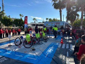 Jandarma’dan öğrencilere trafik eğitimi