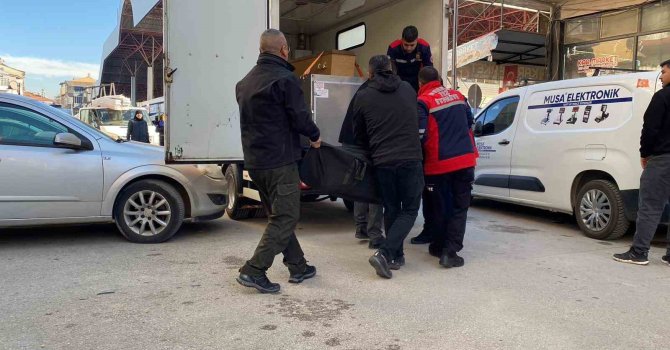 Otobüs şoförü kaldığı otelde ölü bulundu