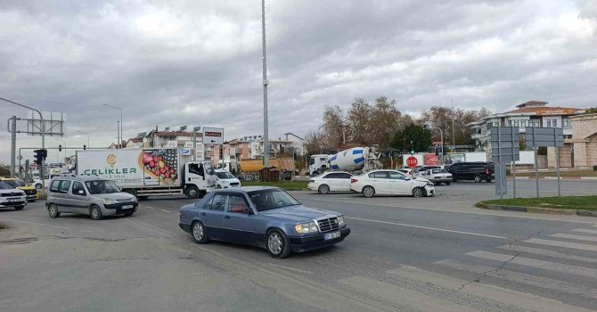 Antalya’da 4 araçlı zincirleme kaza: 1 yaralı
