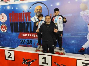 Karate Premier Ligi’nde Ünal kardeşlerden çifte altın