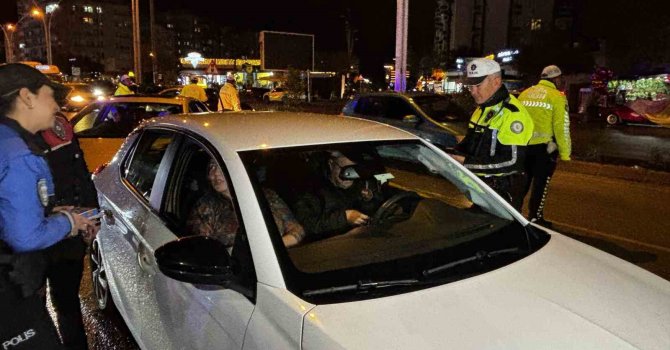 Adana’da "Yılbaşı Huzur ve Güven" uygulaması