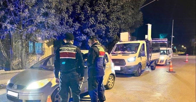 Yılbaşı gecesi Mersin’de güvenlik ve sağlık seferberliği