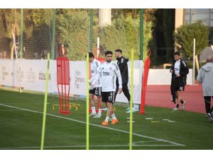 Beşiktaş’ta devre arası çalışmalarını Antalya’da sürdürdü