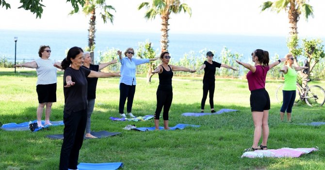 Sağlıklı Muratpaşa Hareketi’yle form tutuyorlar