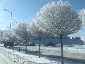 Tufanbeyli’de eksi 20 derecede kartpostallık manzara