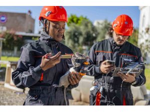 Arama kurtarmada yeni dönem: Enkaz altında kalanları kahraman fareler kurtaracak
