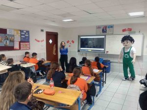 Kemer Belediyesi’nden öğrencilere sıfır atık eğitimi