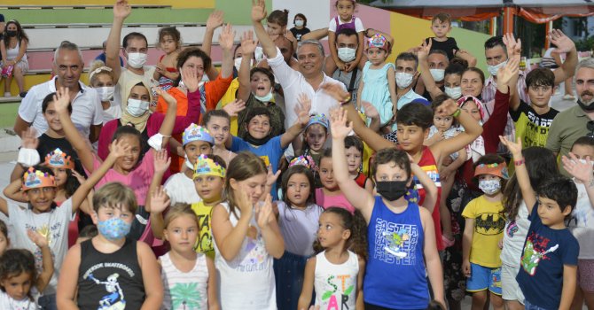 Başkan Uysal, Teneffüs Park’ta çocuklarla eğlendi