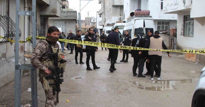 Adana’da taşlı, sopalı, silahlı kavga: 1 ölü, 5 yaralı