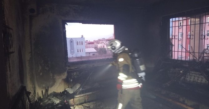 Payas’ta ev yangını