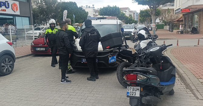 Antalya’da ’dur’ ihtarına uymayıp polisten kaçan motosiklet sürücüsüne 60 bin TL ceza