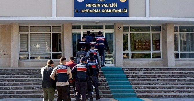 Mersin’de aranan 42 şahıs yakalandı