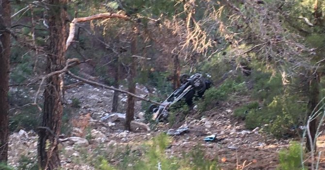 Otomobil uçuruma yuvarlandı, çocuk sürücü hayatını kaybetti