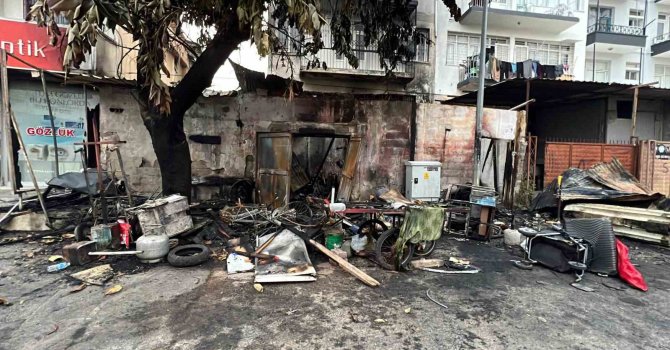 Mersin’de kundaklanan evde 58 yaşındaki kişi ağır yaralandı