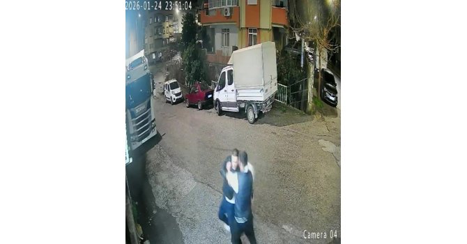 Birlikte alkol alırken tartıştığı arkadaşını ayrıldıktan sonra çağırıp bıçakla ağır yaraladı