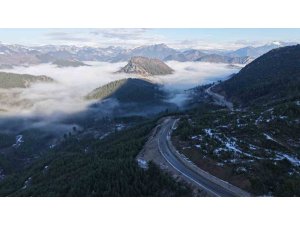 Adana’nın Feke ilçesinde mest eden sis manzarası