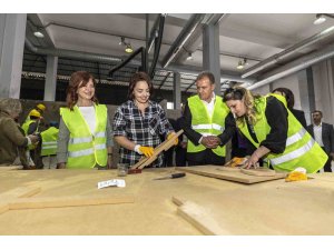 Mersin Büyükşehir Belediyesinin sosyal projeleri Türkiye’ye örnek oluyor