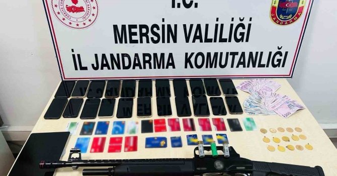 Mersin’de yasa dışı bahis operasyonu: 8 şüpheli tutuklandı