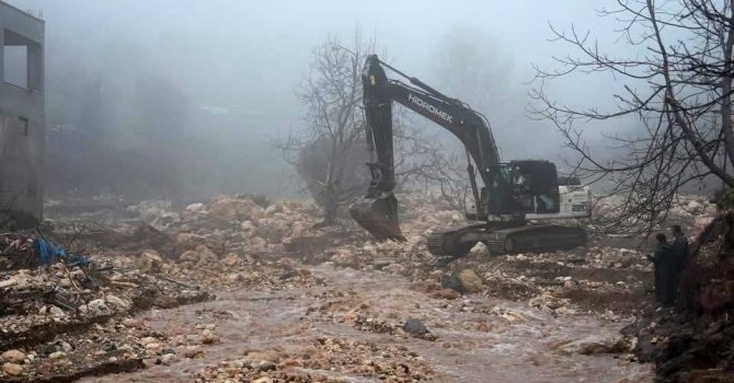 Mersin’de selin vurduğu kırsal mahallelerde yaralar sarılıyor