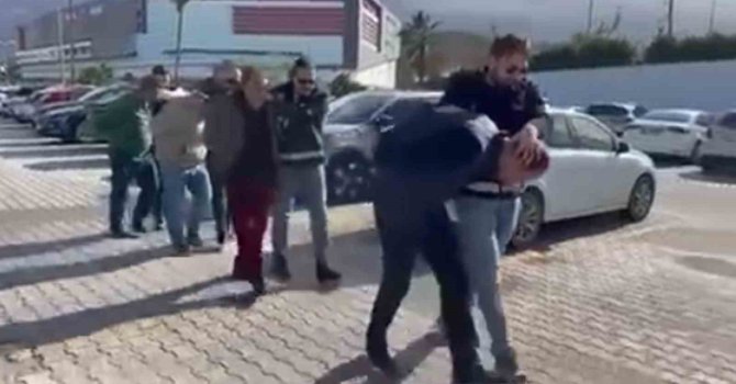 Hatay’da hapis cezasıyla aranan 4 kişi yakalandı