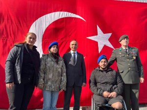 Hatay’da duygulandıran buluşma: Depremzede Beliz, 3 yıldır sakladığı emanetin sahibiyle bir araya geldi