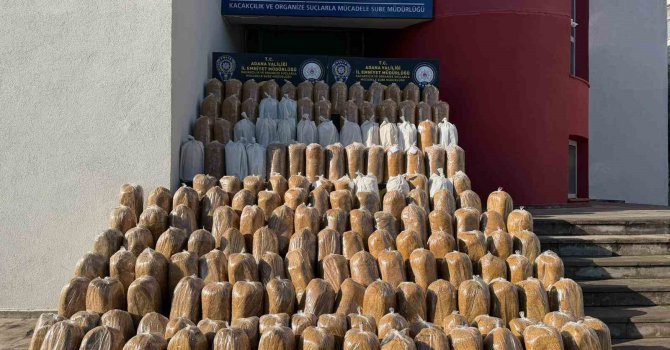 Adana’da 2 ton 500 kilogram kaçak tütün ele geçirildi
