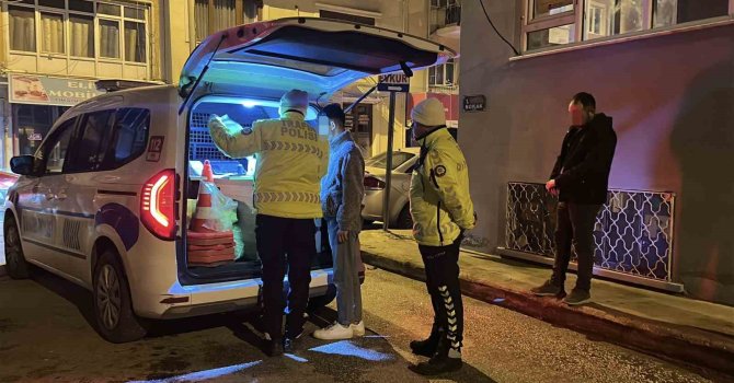 Ehliyetsiz sürücü polisten kaçtı, yakalanınca 80 bin lira ceza yedi