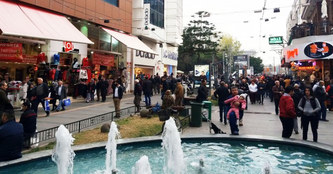 Pazarda yılbaşı yoğunluğu