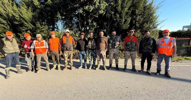 Serik’te tarım arazilerini domuzlardan korumak için sürek avları devam ediyor